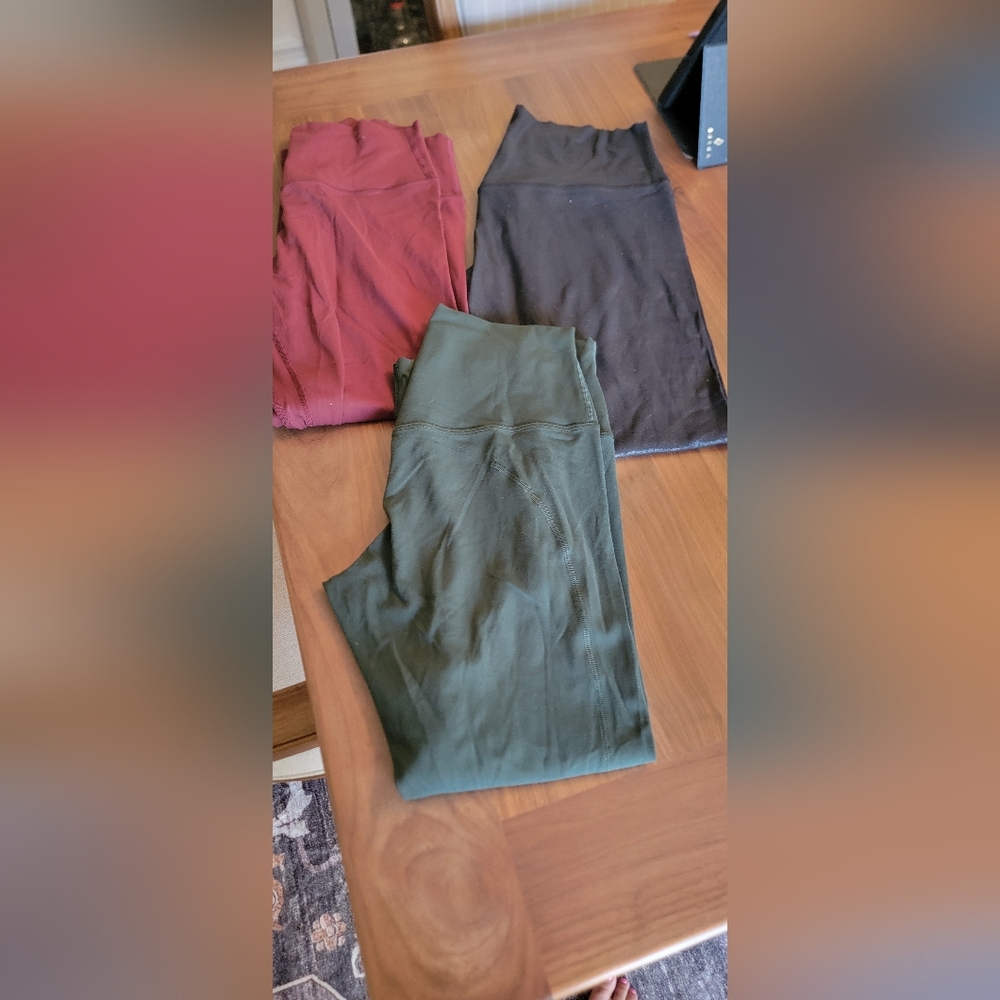 Women’s High-Waist Lululemon 7/8 Leggings - Olive, Burgundy, Shiny Sparkle Black